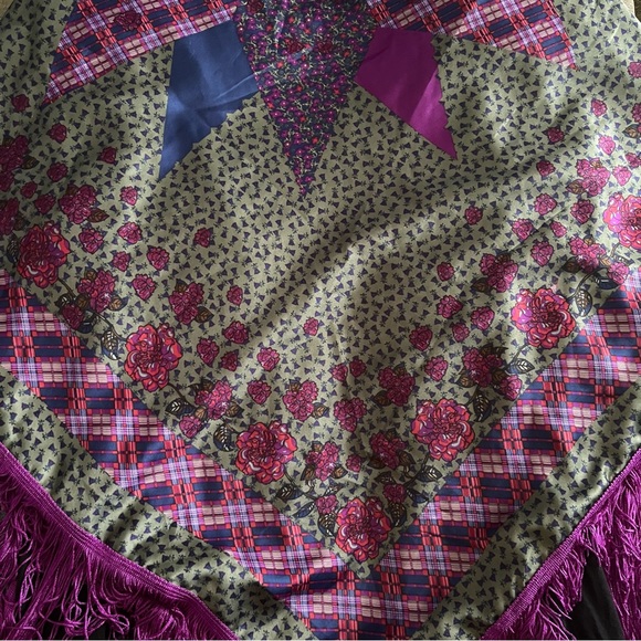 RAMPAGE blouse and poncho - Picture 10 of 16